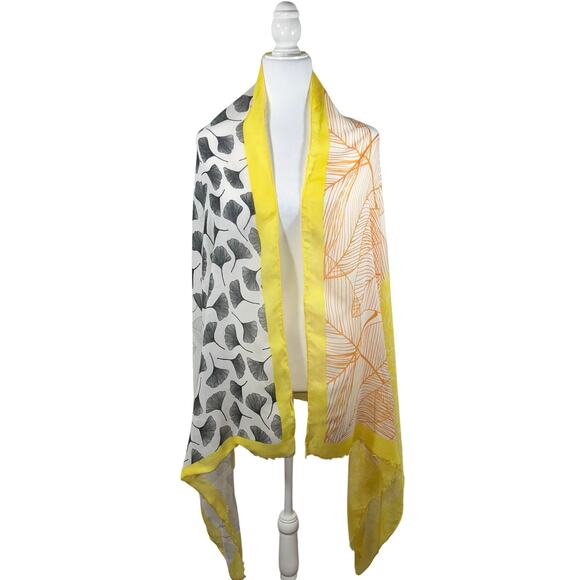 Pretty Persuasions Patchwork Floral Print Scarf - Picture 1 of 8